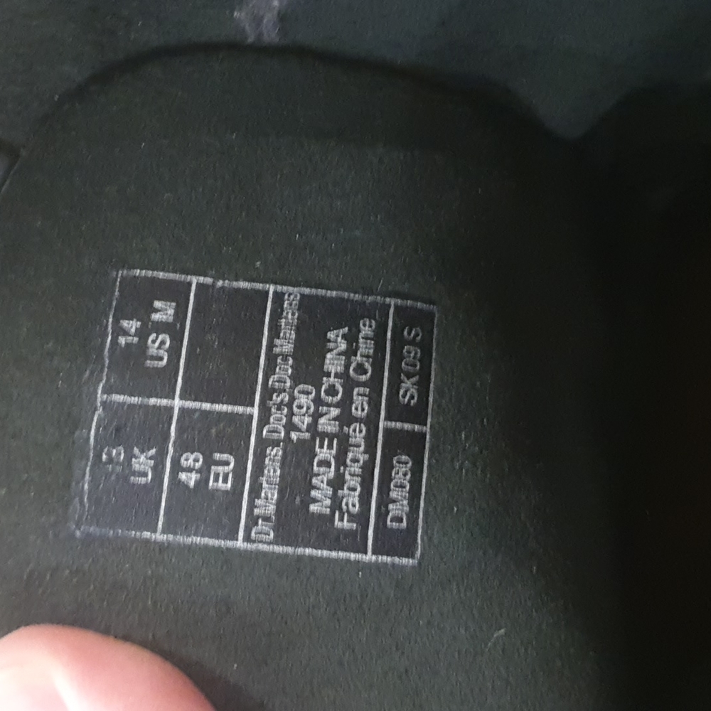 DOC MARTENS SIZE 13 20 Hole Boots - Picture 5 of 5